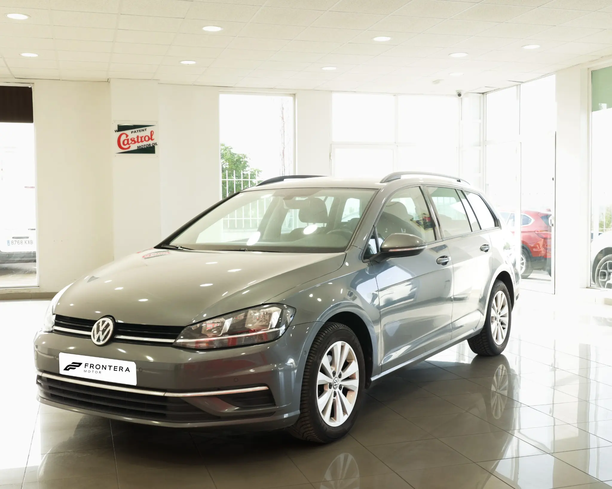 VOLKSWAGEN Golf Business Navi 1.6 TDI DSG Variant