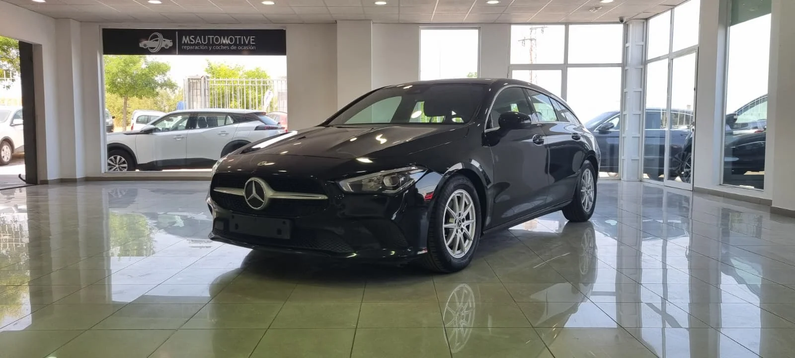Mercedes-Benz Shooting Brake CLA 180d