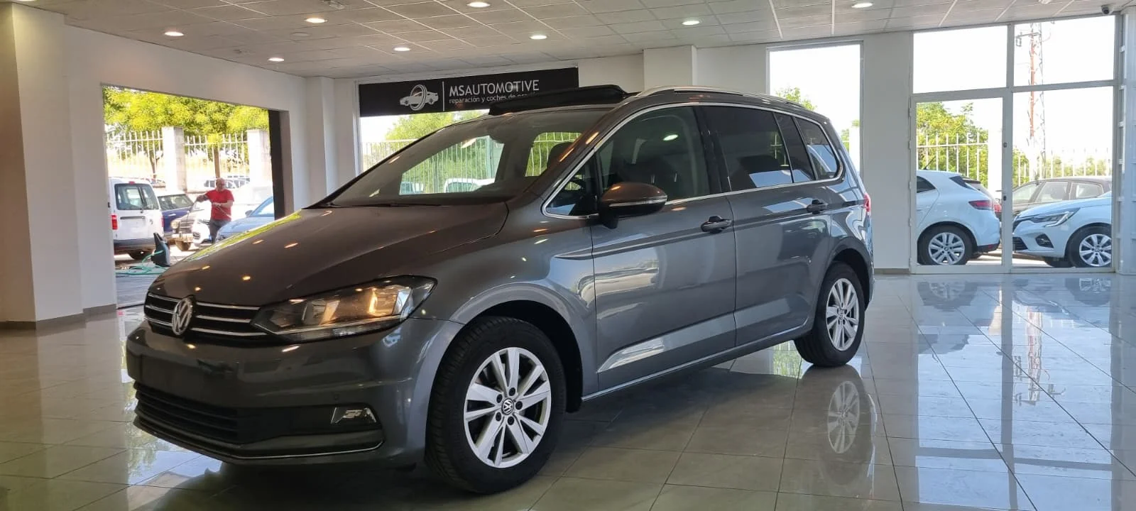 Volkswagen Touran 2.0 TDI Highline
